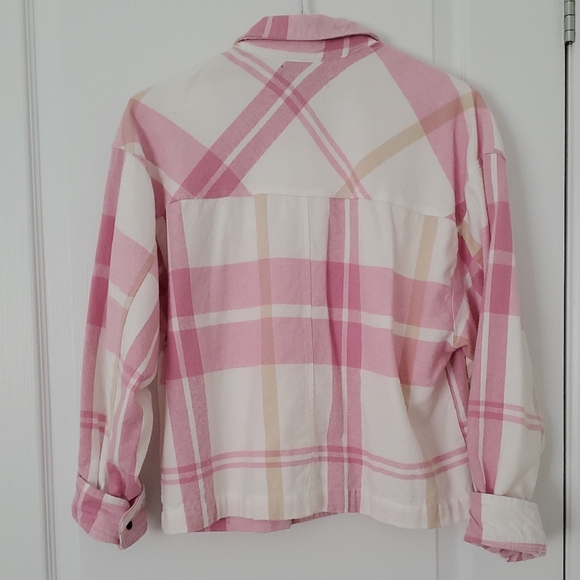 Oversized Flannel NOBO Pink and White Plaid Crop Top - Picture 3 of 8
